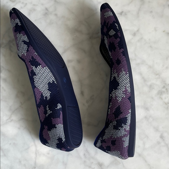 Patterned Rothy’s pointed flats - Picture 6 of 7